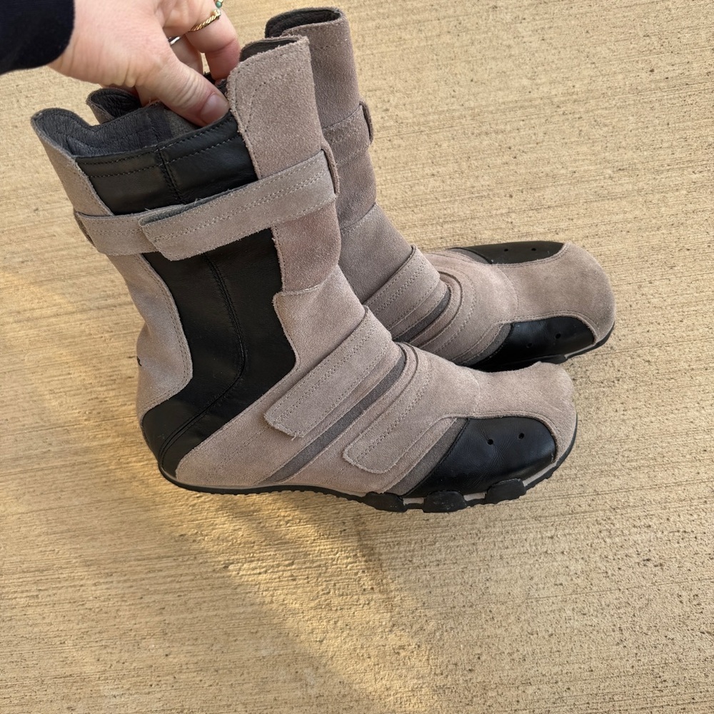 Vintage Diesel Y2K Mankato Boots Size 8 Gray Black